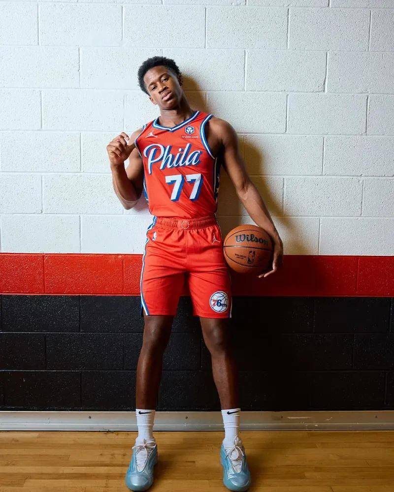 关于赛前突围战来临，费城76人围绕欧超杯主帅复盘，球迷炸锅，纪律约束更严格的信息-爱游戏App